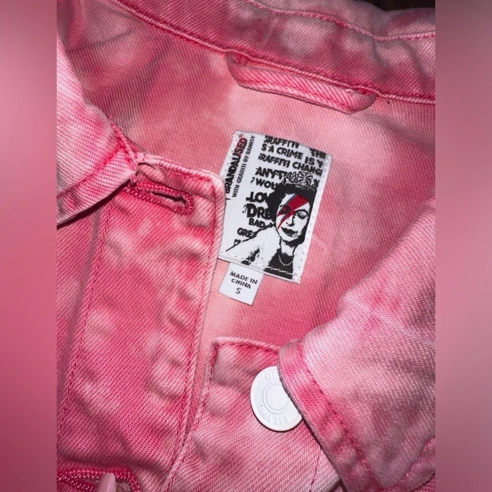 Rare💕Oversized jacket Guess Pink Tie Dye denim jacket y2k bling jacket Banksy - Picture 7 of 17